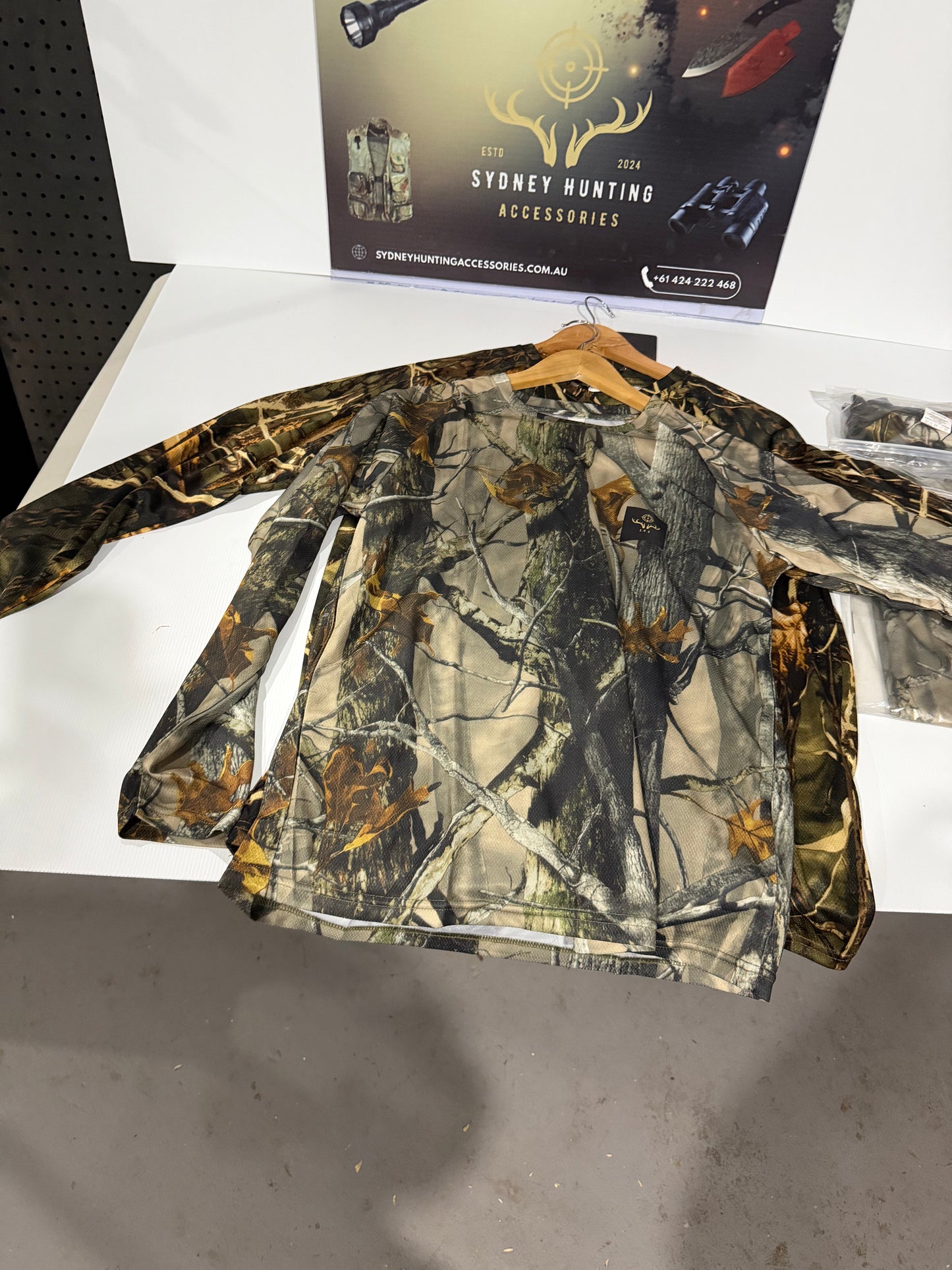 Camo Hunting Performance Shirt – Lightweight & Breathable (Unisex